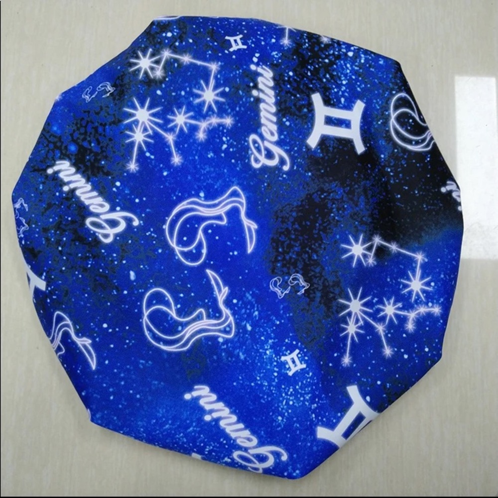 Gemini bonnet one size fits all